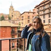 Maestra ofrece clases de inglés para primaria y ESO